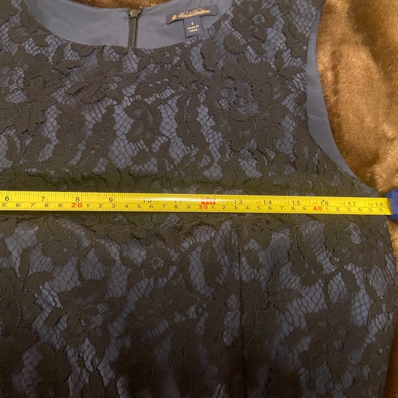 Lovely Navy Silk Black Lace Brooks Brothers Sleeveless Sheath Dress Size 6 - Picture 10 of 15